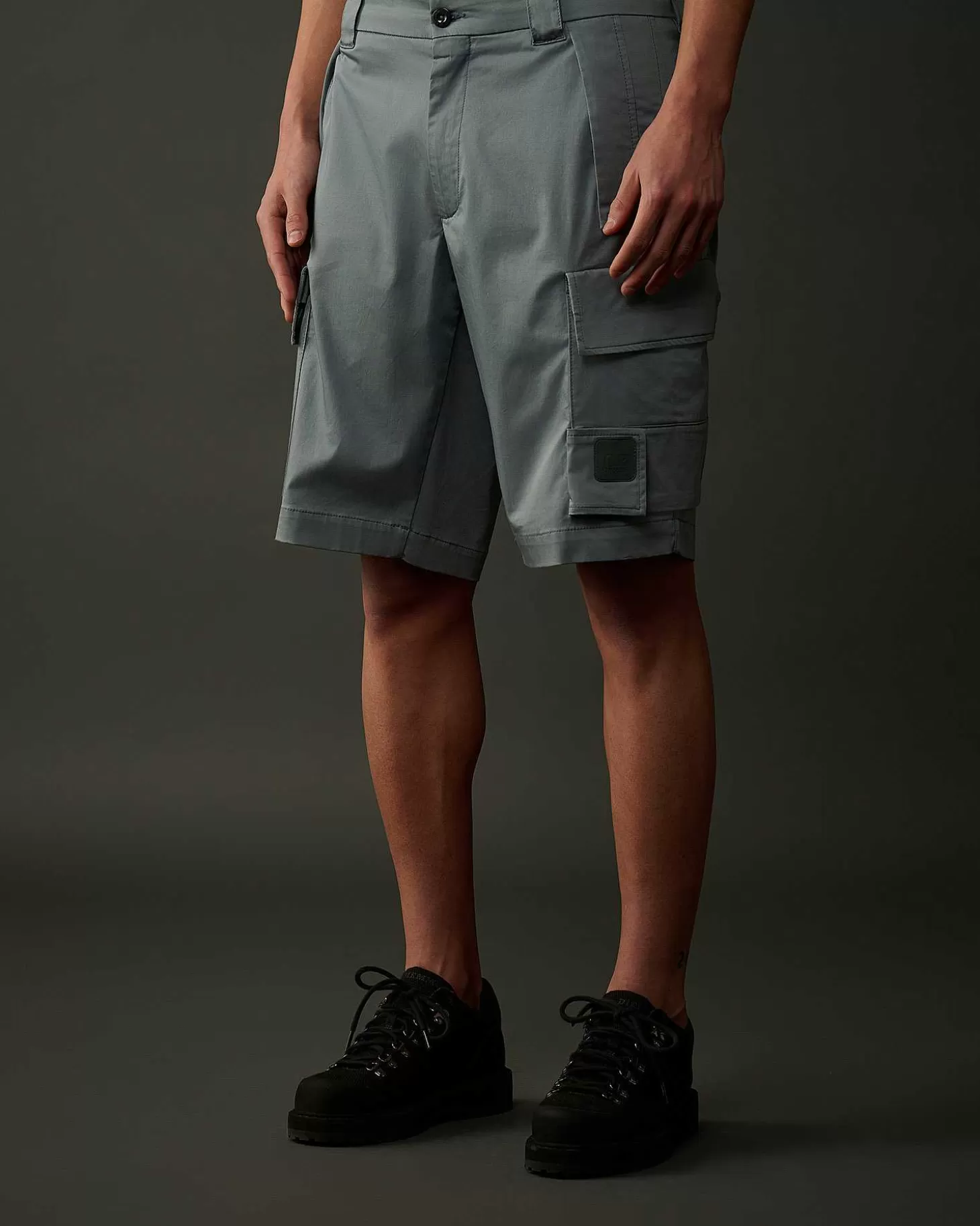 Homme C.P. Company Metropolis Series^Metropolis Series Stretch Sateen Cargo Shorts